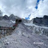 云南拾光＃登顶玉龙雪山