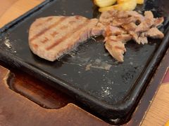 -必胜客(阿罗海店)