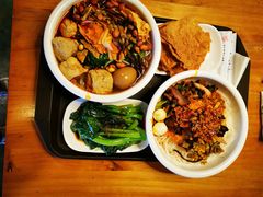 -水平有限螺蛳粉(宏达大厦店)