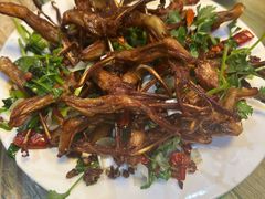 -超越海鲜屋(飞龙物业店)