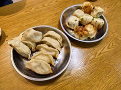 -黄阿姨锅贴大王(万航渡路店)