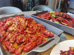 日进·小龙虾-日进一片海.生腌海鲜火锅.宵夜烧烤(三里屯总店)