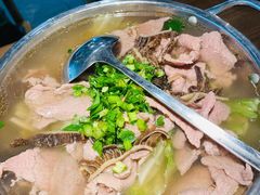 跷脚牛肉小锅-肖四女乐山跷脚牛肉(世博源店)