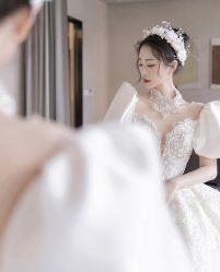 -不晚国际婚纱礼服