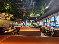 -乡土黄·鲜牛肉火锅·小龙虾(兴业街店)