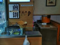 -在蒙自过桥米线