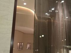 大堂装饰-HERMES(湖滨银泰in77店)