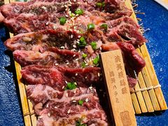 -山川小町·极番烧肉(新地假日广场店)