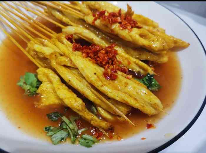 小食候蚝油串(全椒六中店)-"住在安居小区,就在小区门口,吃完饭去南屏