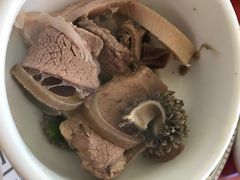 -老石黑山羊毛驴肉火锅(金凯广场店)