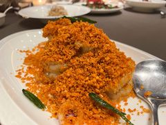 金沙辣炒九节明虾球-三利音·东方司宴(外滩店)