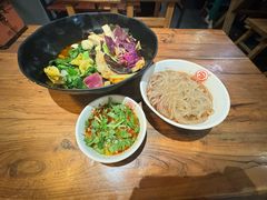 -万记麻辣烫国展总店