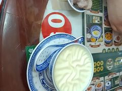 -广信牛奶甜品世家(台东店)