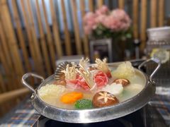 花样年华花艺火锅-幸福哟烧鸡·粤菜海鲜私厨(七星路店)