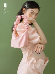 点击看大图 -专注孕妇照亲子照·纪田摄影