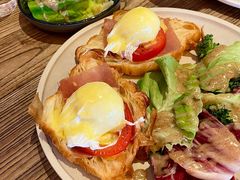 -Common Table · Brunch & Coffee