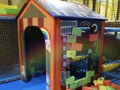 -反弹空间蹦床主题乐园