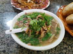 羊杂汤-清真喜兰老丁羊汤特色小吃