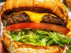 -The Habit Burger Grill 哈比特汉堡(复兴soho店)