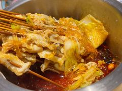 特色毛肚锅-街角等你.大连海鲜烧烤.经典铁板海鲜串(西安路店)