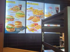-麦当劳(展览路店)