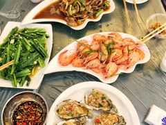 -覃记海鲜美食餐厅