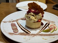 -Mark&Mars Restaurant
