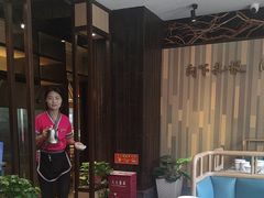 -野山舂·贵州现舂酸汤牛肉(民生路店)