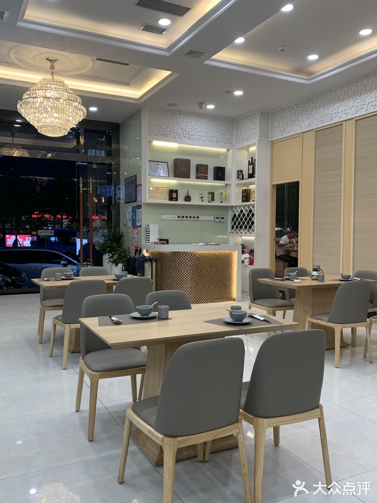 深圳这家铁板烧已经是next level了。