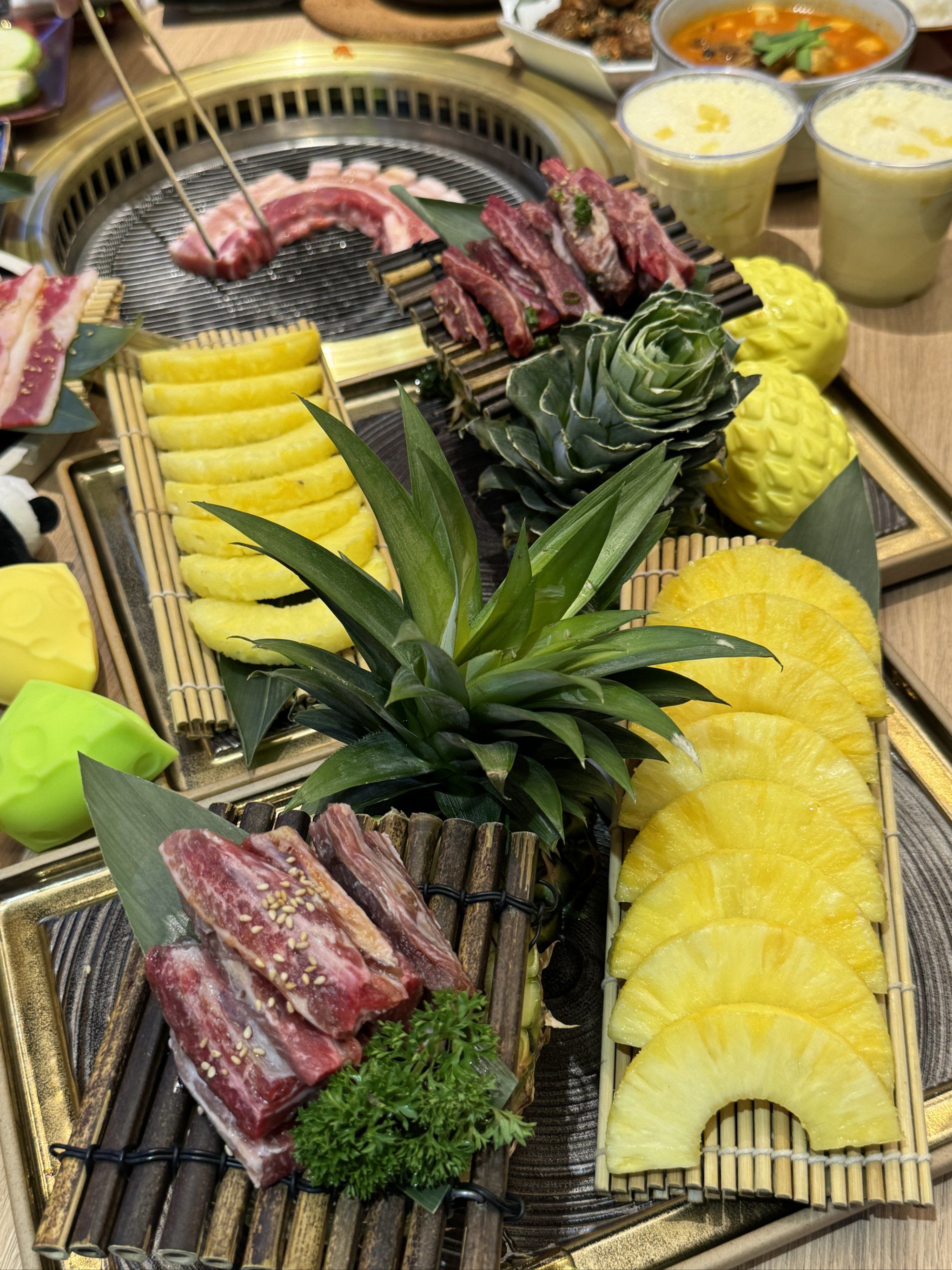 这家店的烤肉真是太赞了,特别推荐他们家的招牌菜