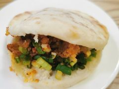 牛肉卡饼-代四孃牛华豆腐脑美味小食(总店)