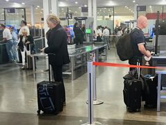 -蒙特利尔皮埃尔·埃利奥特·特鲁多国际机场