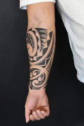 -越域刺青