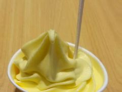 麦当劳甜品站金菠萝雪芭-麦当劳(朝阳北路店)