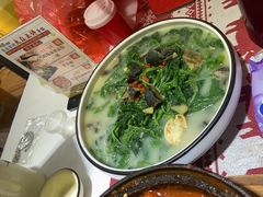 -刘姐啤酒鱼民族演艺餐厅(西街总店)