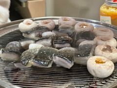 -围炉肉舍•炭烤活鳗•丹东海鲜烤肉(步行街店)