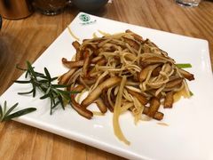 -塔哈尔·新疆盛宴(城西银泰店)