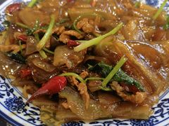 香菜粉皮肉丝-大众酸菜鱼(梨花巷总店)