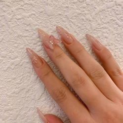 -美奈サロン美甲美睫皮肤管理