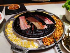 烤盘内的芝士玉米-韩宫宴烤肉·料理(苏州中心店)