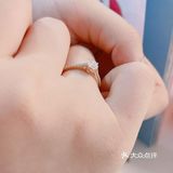 戴上我美美的钻戒呀