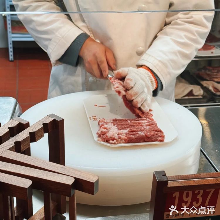 年夜饭还得选聚宝源‼️地道老字号铜锅涮肉