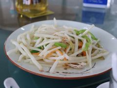 芦苇根炒肉丝-梦缘水乡·湖景餐厅