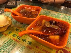 冰花红枣木瓜桃胶-顺记冰室(宝华路店)