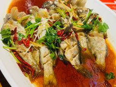 -金太阳海鲜烧烤·本地人餐厅(星海公园店)