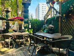 -Golden Lily河内巴黎法越料理餐厅(建国西路店)