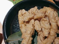 -洪氏嗨捞·广东猪肚鸡·椰子鸡火锅(西咸万象城店)