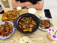 -江城燕子大排档(江汉路步行街店)