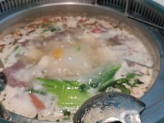 -季季红火锅(柳州城中万达二店)