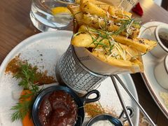 -Mark&Mars Restaurant